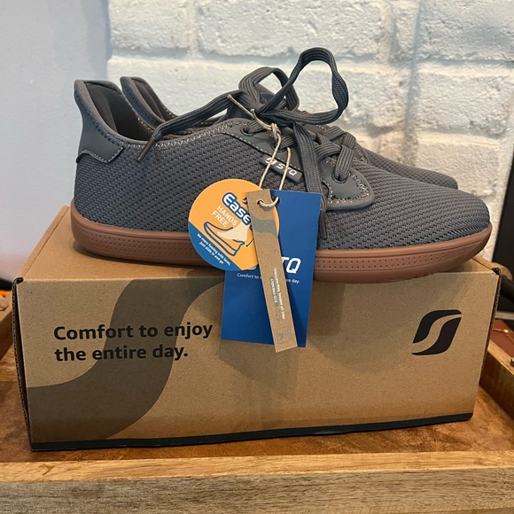 Women's Wide Toe Box Minimalist Barefoot Shoes + Zero Drop Sole, 8W, New in Box - Picture 1 of 9
